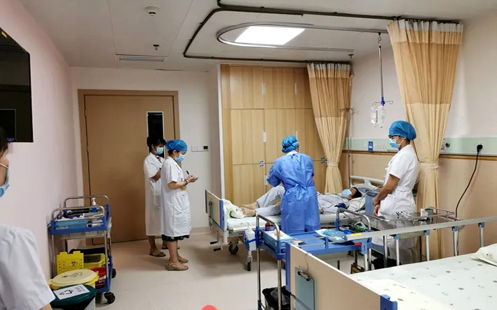 購買鋼制醫(yī)院潔凈醫(yī)用門時,您應該檢查以下幾個方面