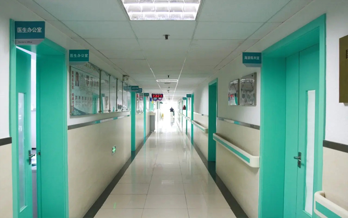 一直定制生產(chǎn)的醫(yī)院門 未來如何標(biāo)準化